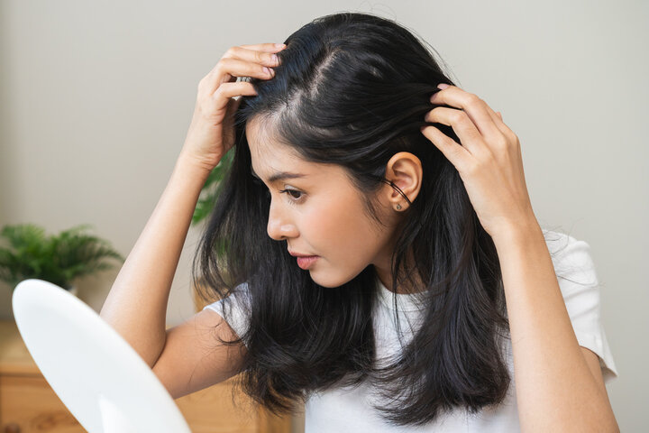 Haare wachsen anders als gedacht: Studie entdeckt neuen Mechanismus im Haarfollikel